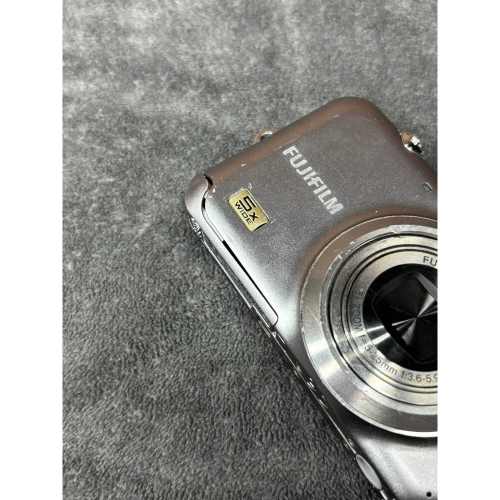 Fujifilm Finepix JX250 14MP 5X Zoom Digital Camera Untested For Parts/Repair